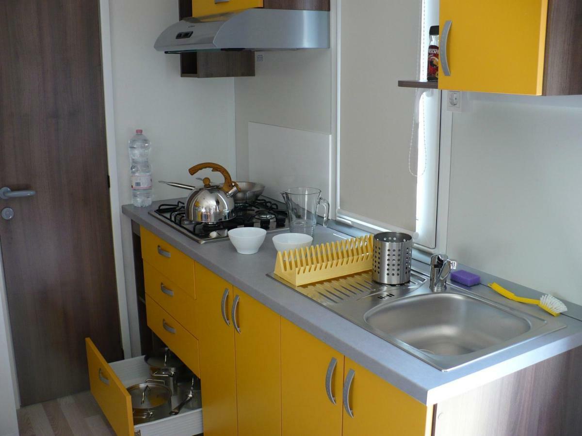 Victoria Mobilehome In Centro Vacanze San Francesco ดูนาเวร์เด ภายนอก รูปภาพ